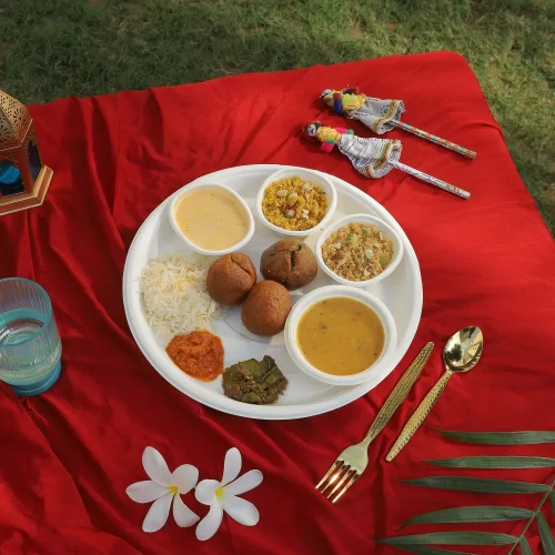 Alternative view of The 12" XL Thali