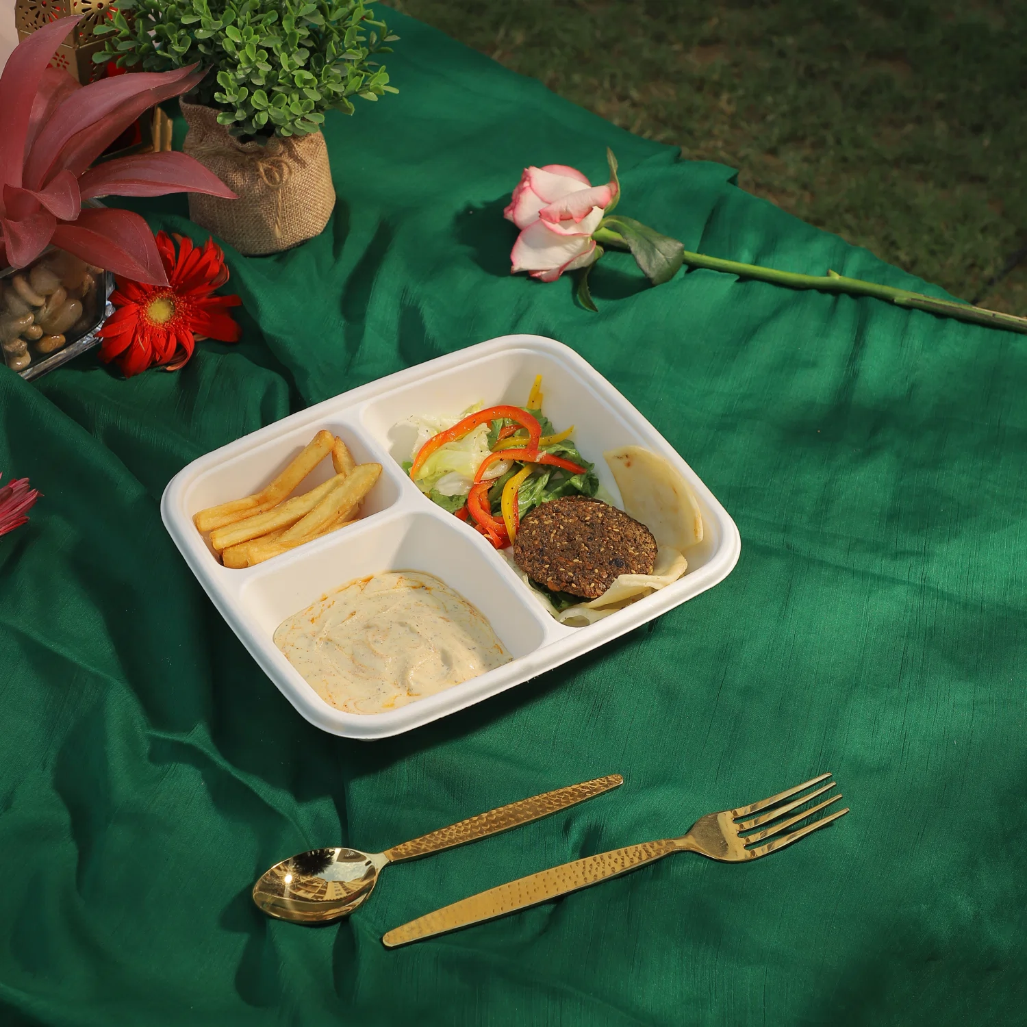 The 3 Compartment Square Meal Tray - Image 2